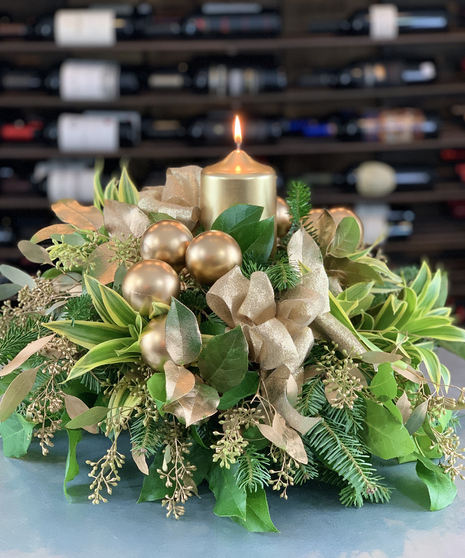 Golden Grandeur Christmas Centerpiece