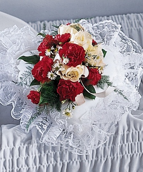 This stunning set of all Roses in a color of your choice is nothing short of stunning. Pick the whole set at a discount, or choose only the individual items you like.