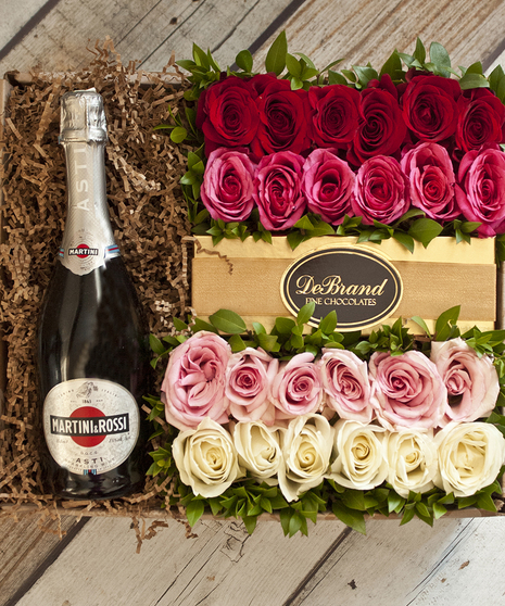 24 Roses & Martini Rossi Champagne Gift Box