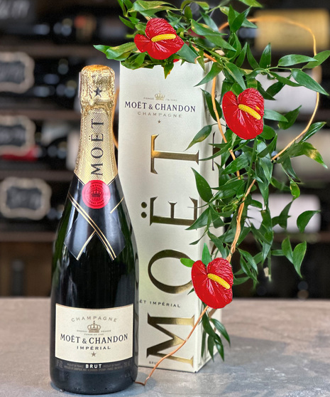 Moet Chandon Red Jazz