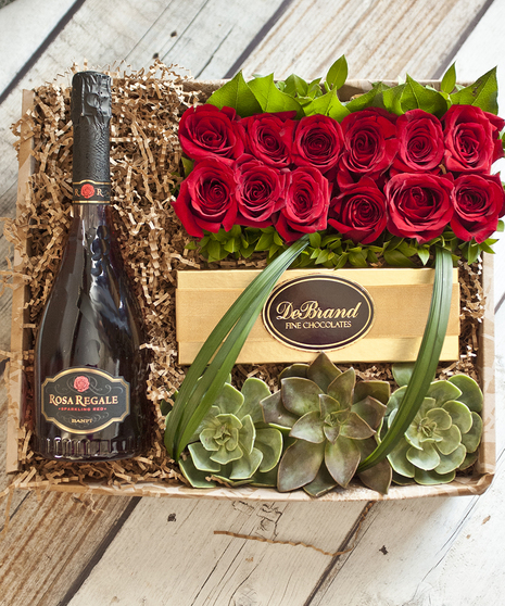 12 Roses & Rosa Regale Champagne Gift Box