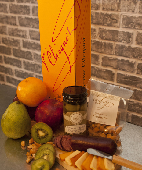 Veuve Clicquot Champagne Classic Fruit And Gourmet