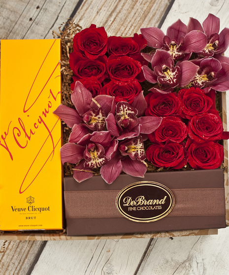 Orchids & Roses Veuve Cliquot Champagne Gift Box