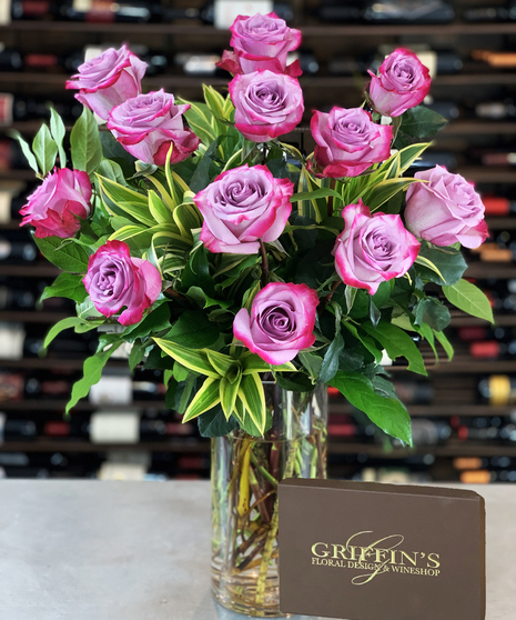 12 Lavender Roses Arranged